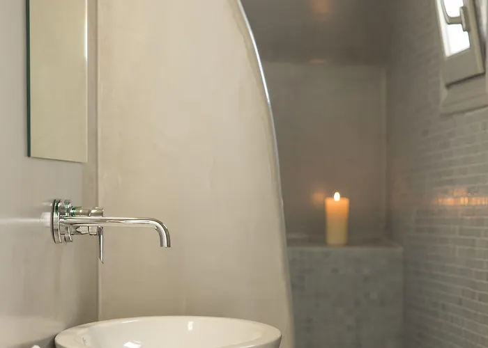 Galinia Aparthotel 4*