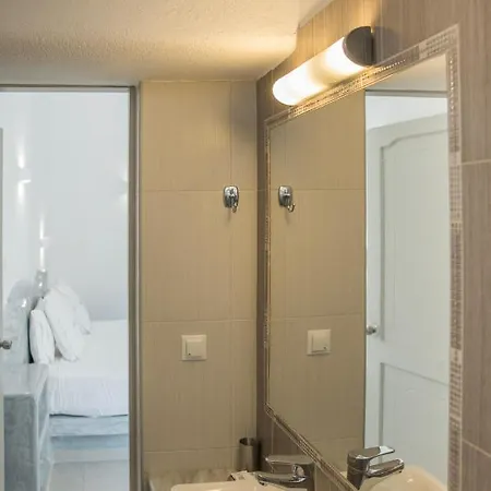 Galinia Aparthotel Akrotiri (Santorini)