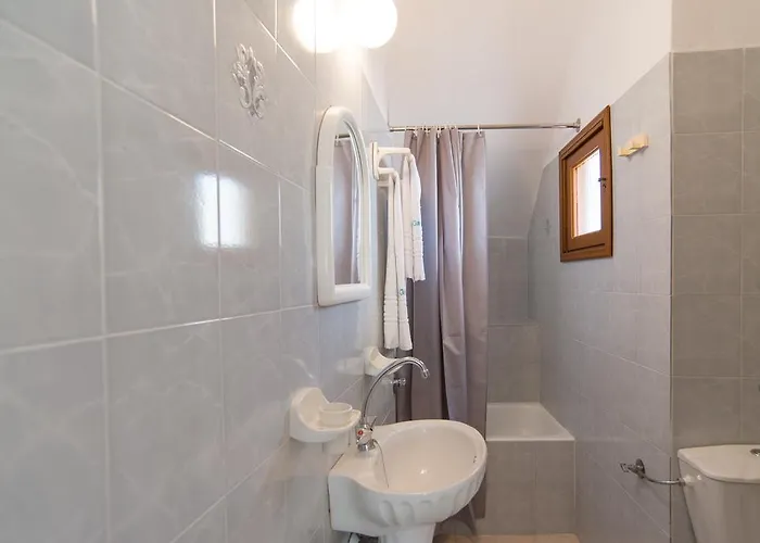 加利尼亚别墅酒店 Akrotírion