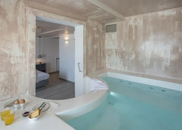 加利尼亚别墅酒店 4*